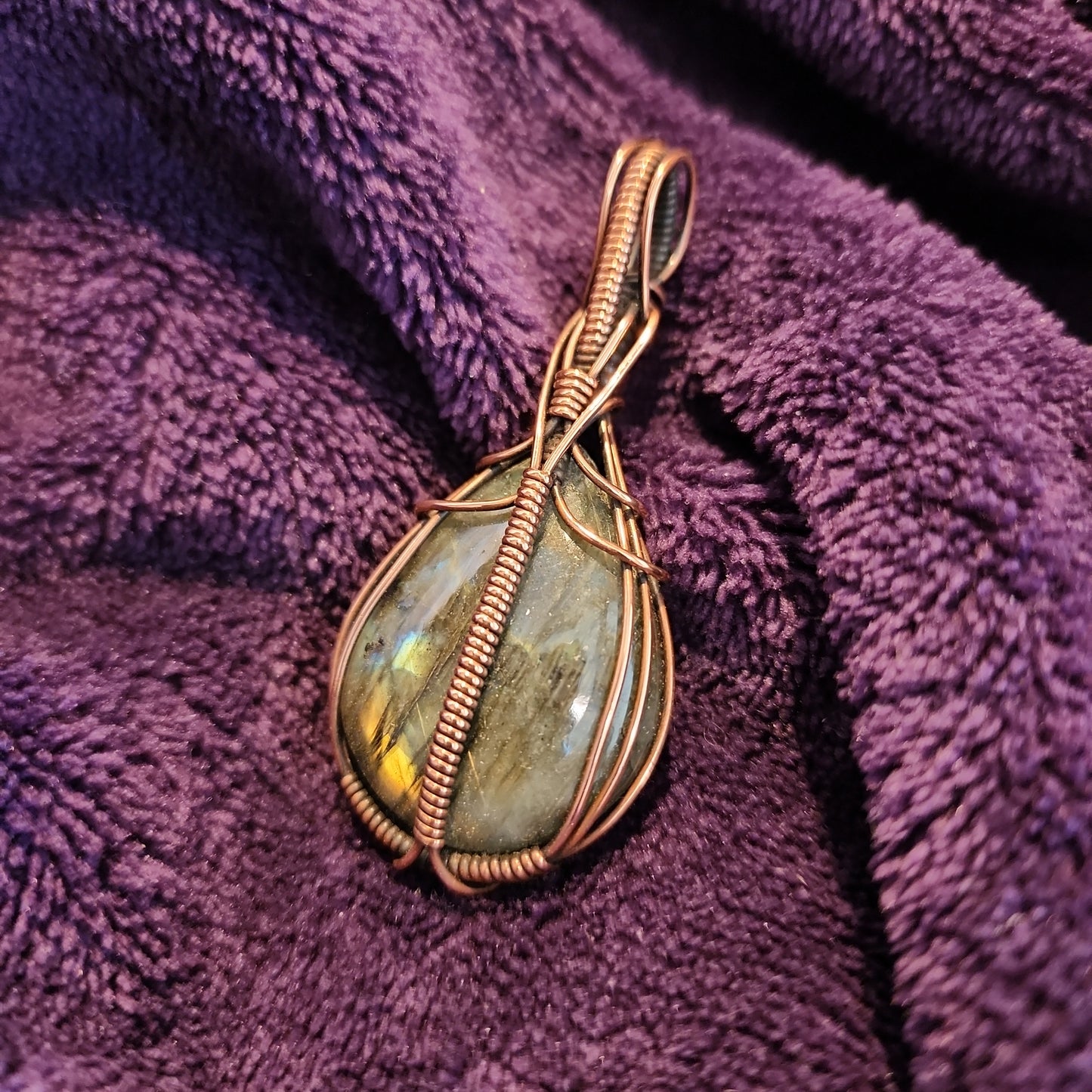 Labradorite Pendant in Antiqued Copper