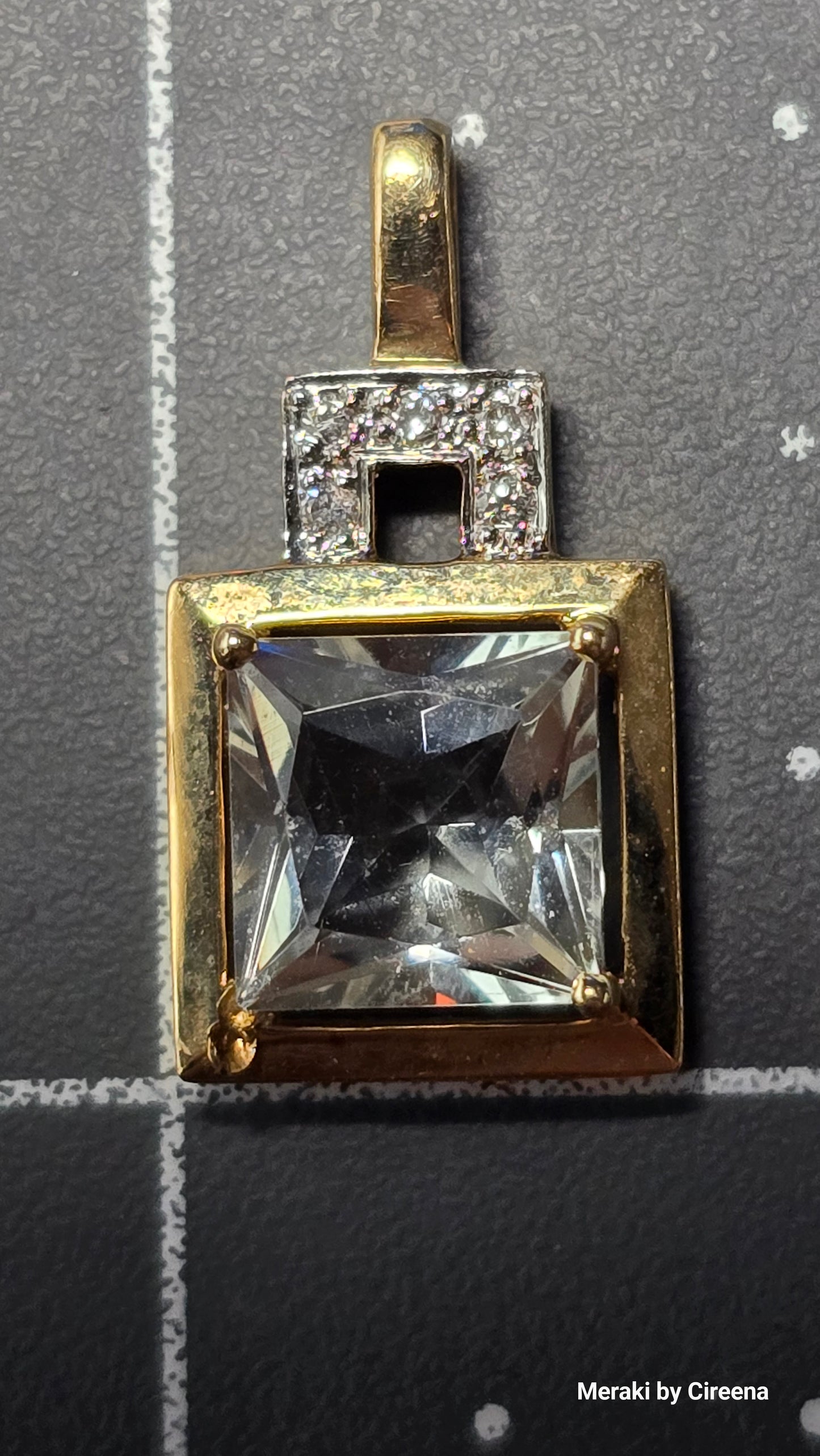 14k Gold Gemstone Mini Pendant w/Hallmark
