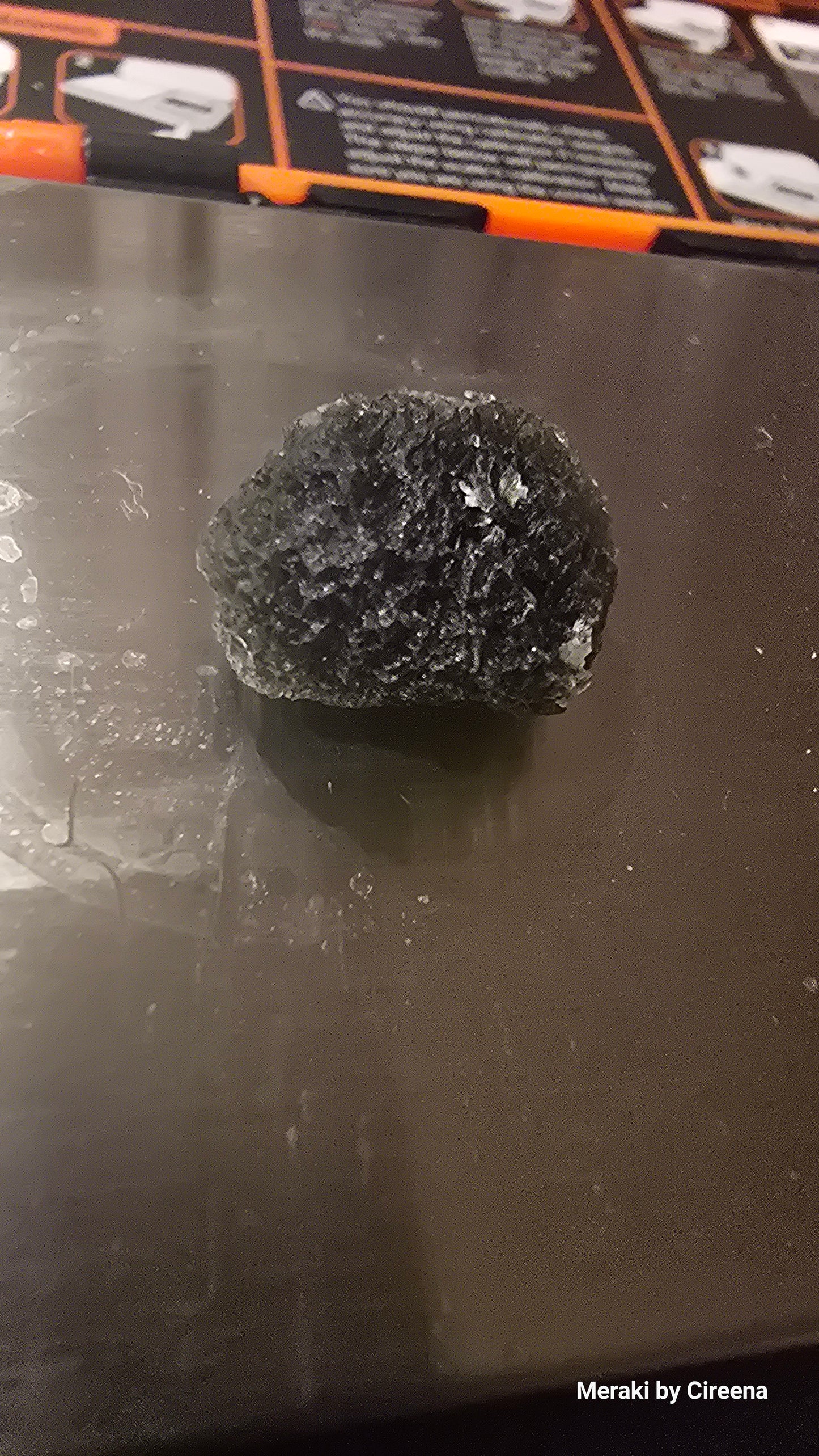 2.74 gram Moldavite