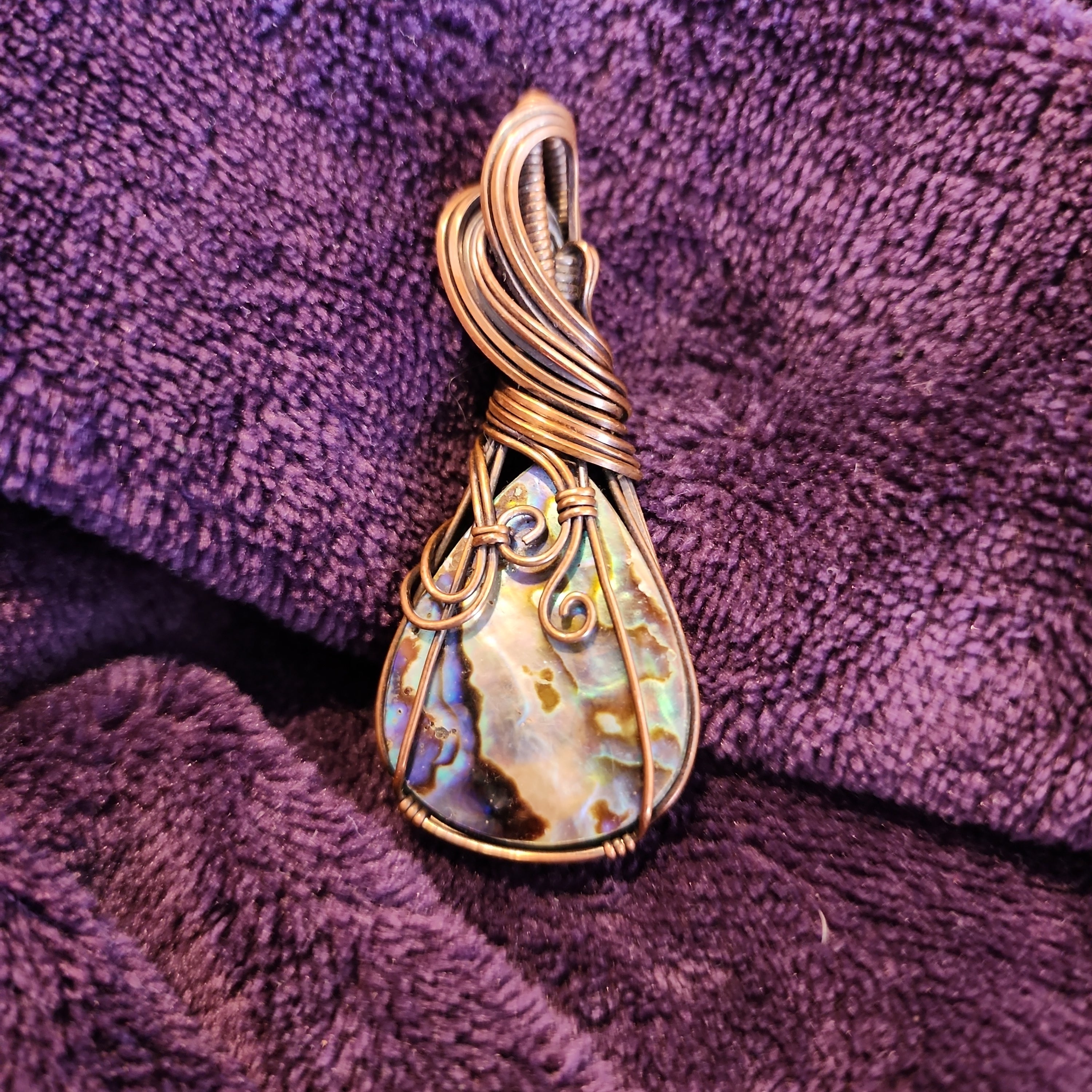 The Beauty of the Gorgeous Abalone Shell – Meraki by Cireena