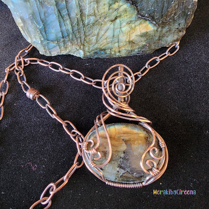 Felix - Labradorite Copper Pendant