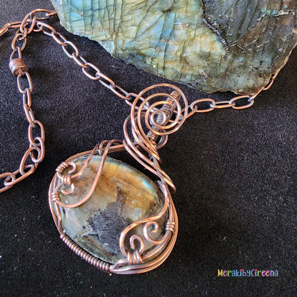 Felix - Labradorite Copper Pendant