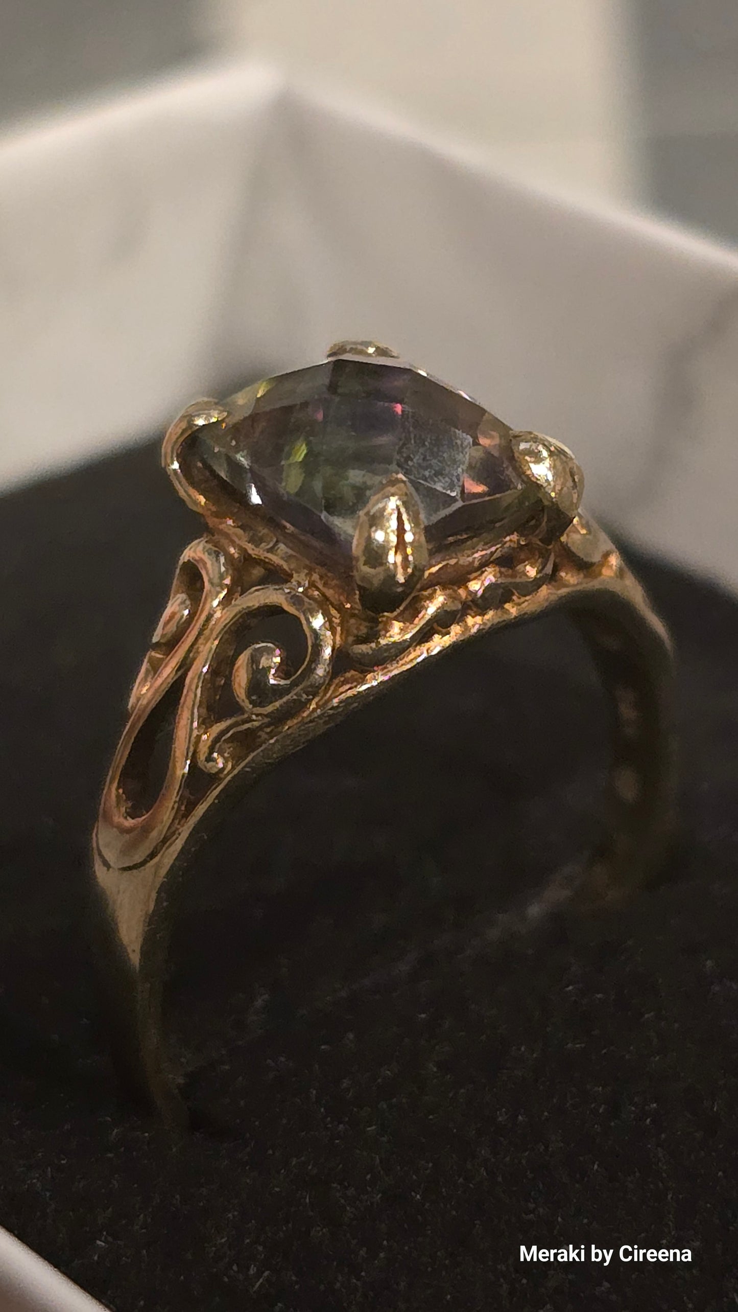 Vintage 14k Gold Rose Cut Mystic Topaz Ring