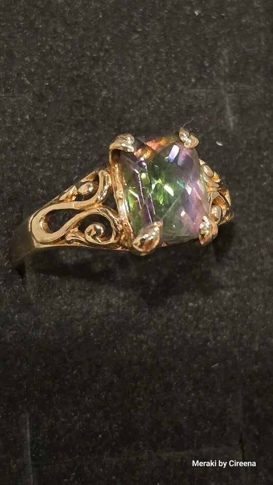 Vintage 14k Gold Rose Cut Mystic Topaz Ring