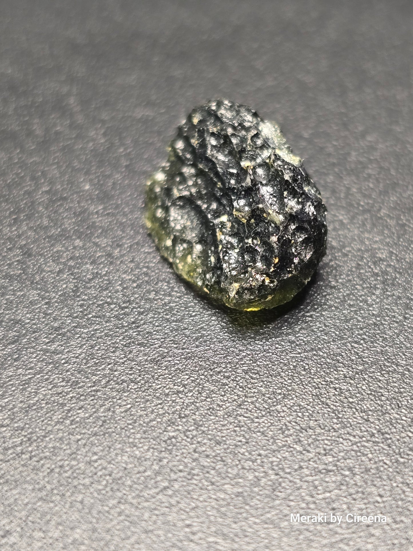 2.7 gram Moldavite