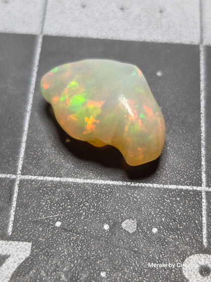 Honey Color Welo Opal Freeform Carving with rolling 🔥 flash- 8 ct